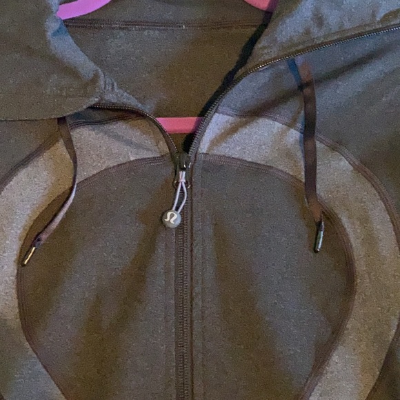 Lululemon define jacket with hood - Picture 4 of 4